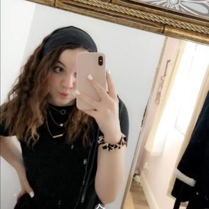 Meet your Posher, Chloe